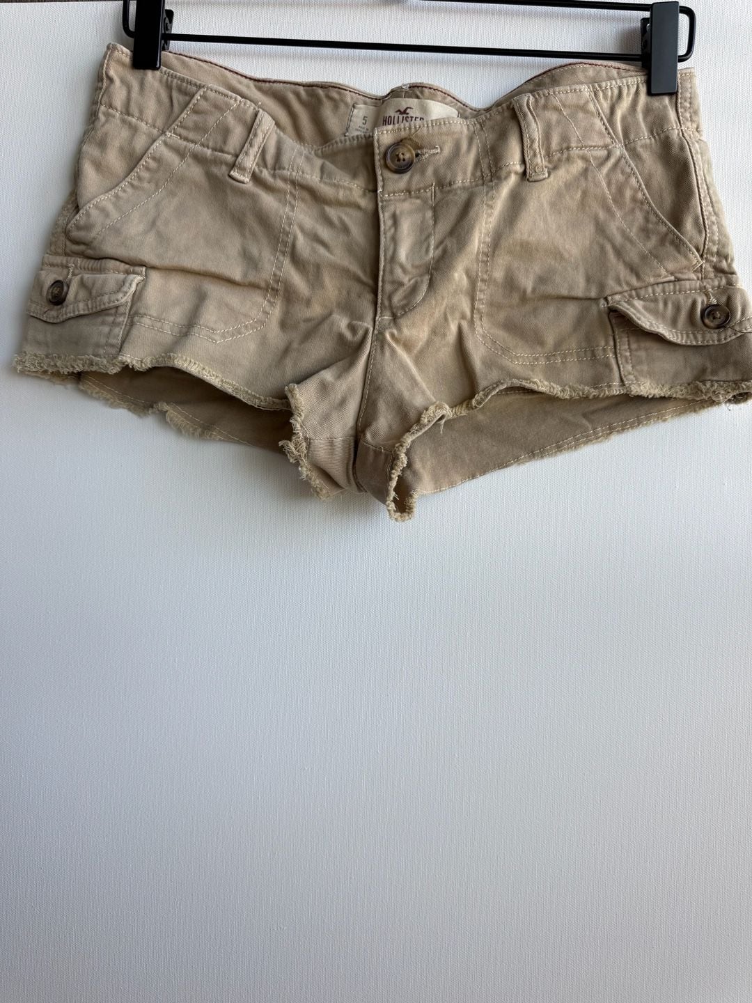 Hollister Women's Low-Rise Khaki Cargo Shorts